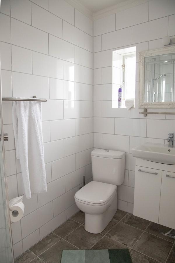 Private And Peaceful One Bedroom Apartments บอร์กาเนส ภายนอก รูปภาพ