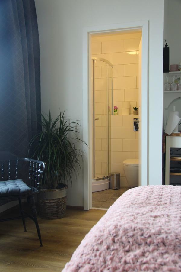 Private And Peaceful One Bedroom Apartments บอร์กาเนส ภายนอก รูปภาพ