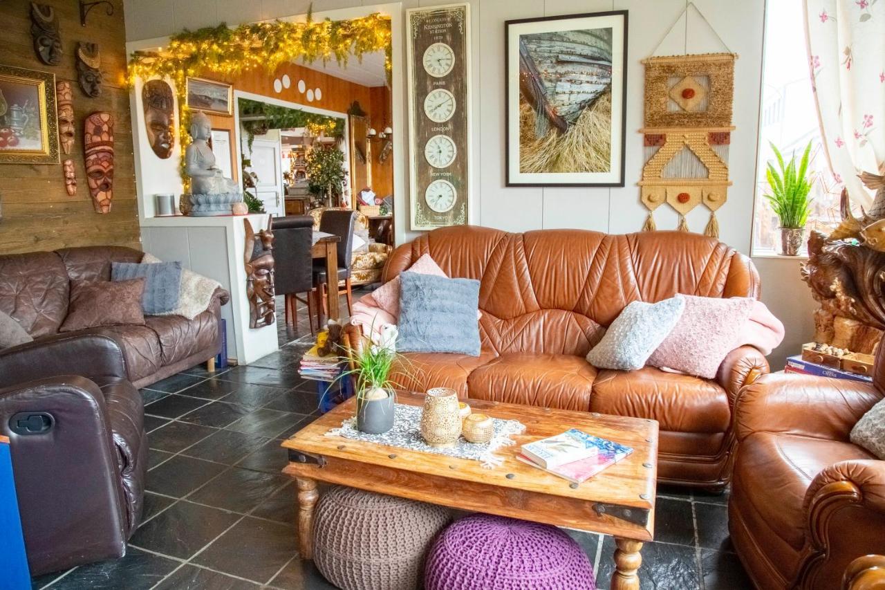 Private And Peaceful One Bedroom Apartments บอร์กาเนส ภายนอก รูปภาพ